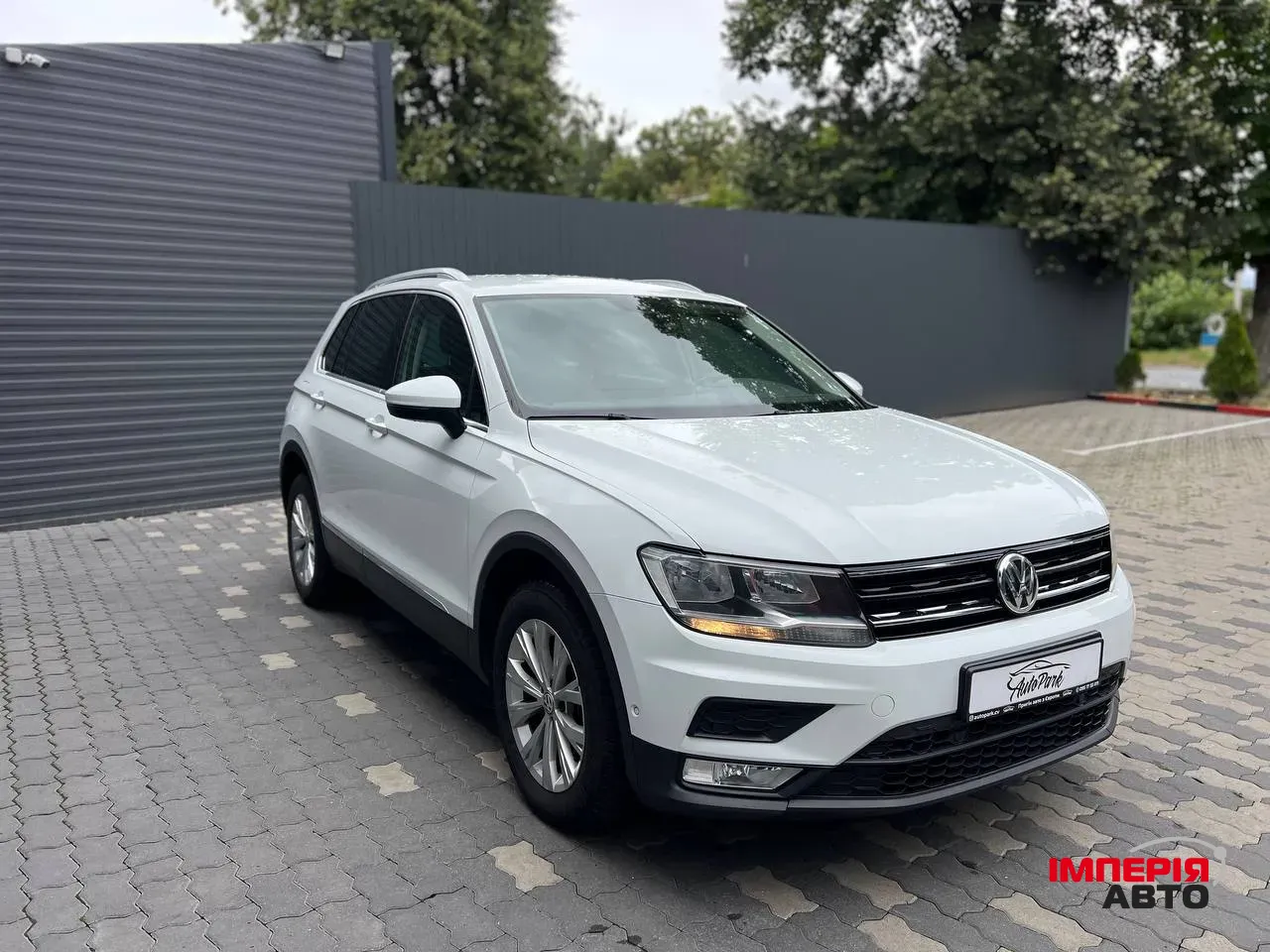 Volkswagen Tiguan - фото 3