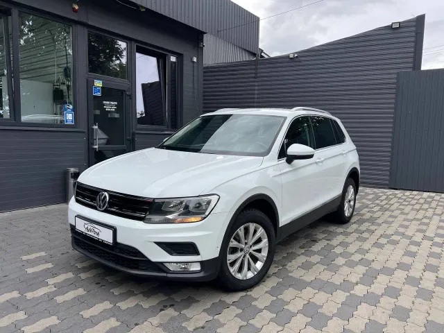 Volkswagen Tiguan - фото 1