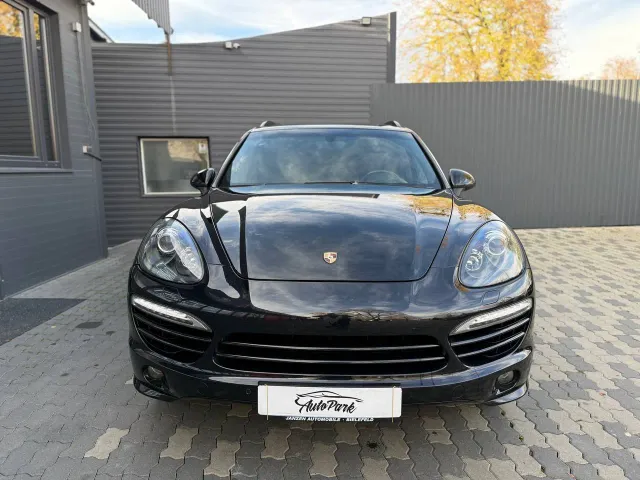 Porsche Cayenne - фото 2