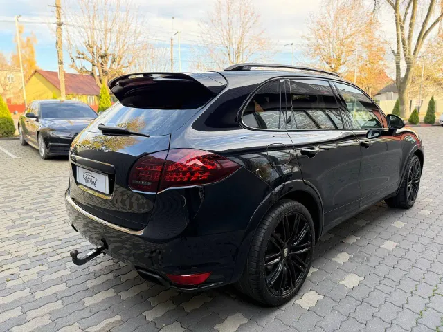 Porsche Cayenne - фото 4