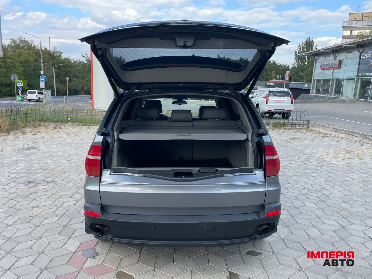 BMW X5 - фото 10