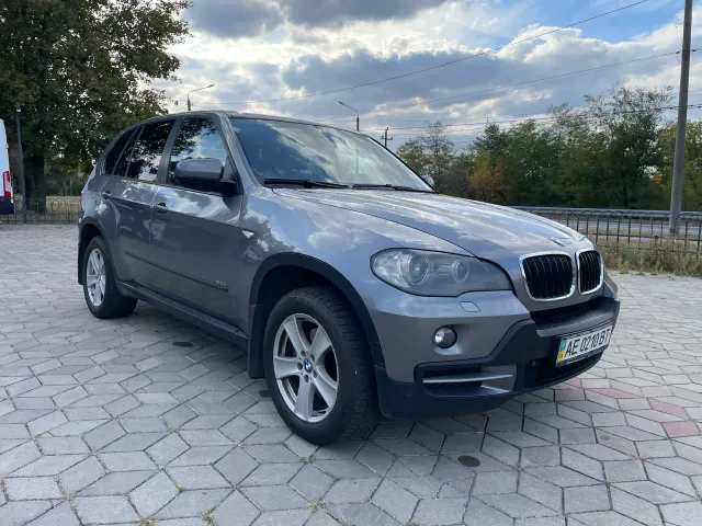 BMW X5 - фото 1