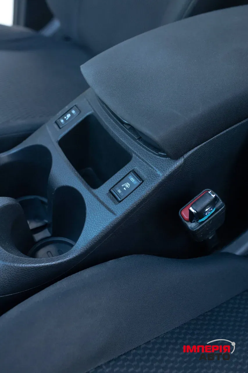 Nissan Qashqai - фото 12