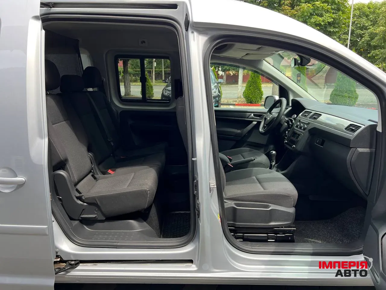 Volkswagen Caddy - фото 9