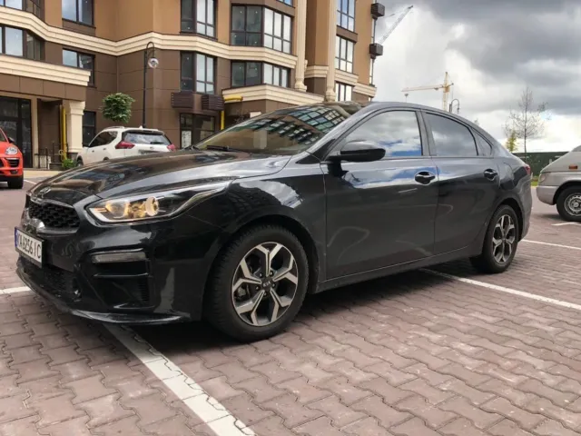 Kia Forte - фото 1
