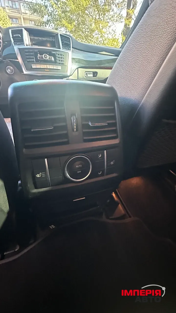 Mercedes-Benz M-Класс - фото 23