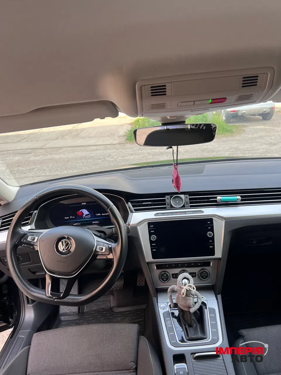 Volkswagen Passat - фото 15