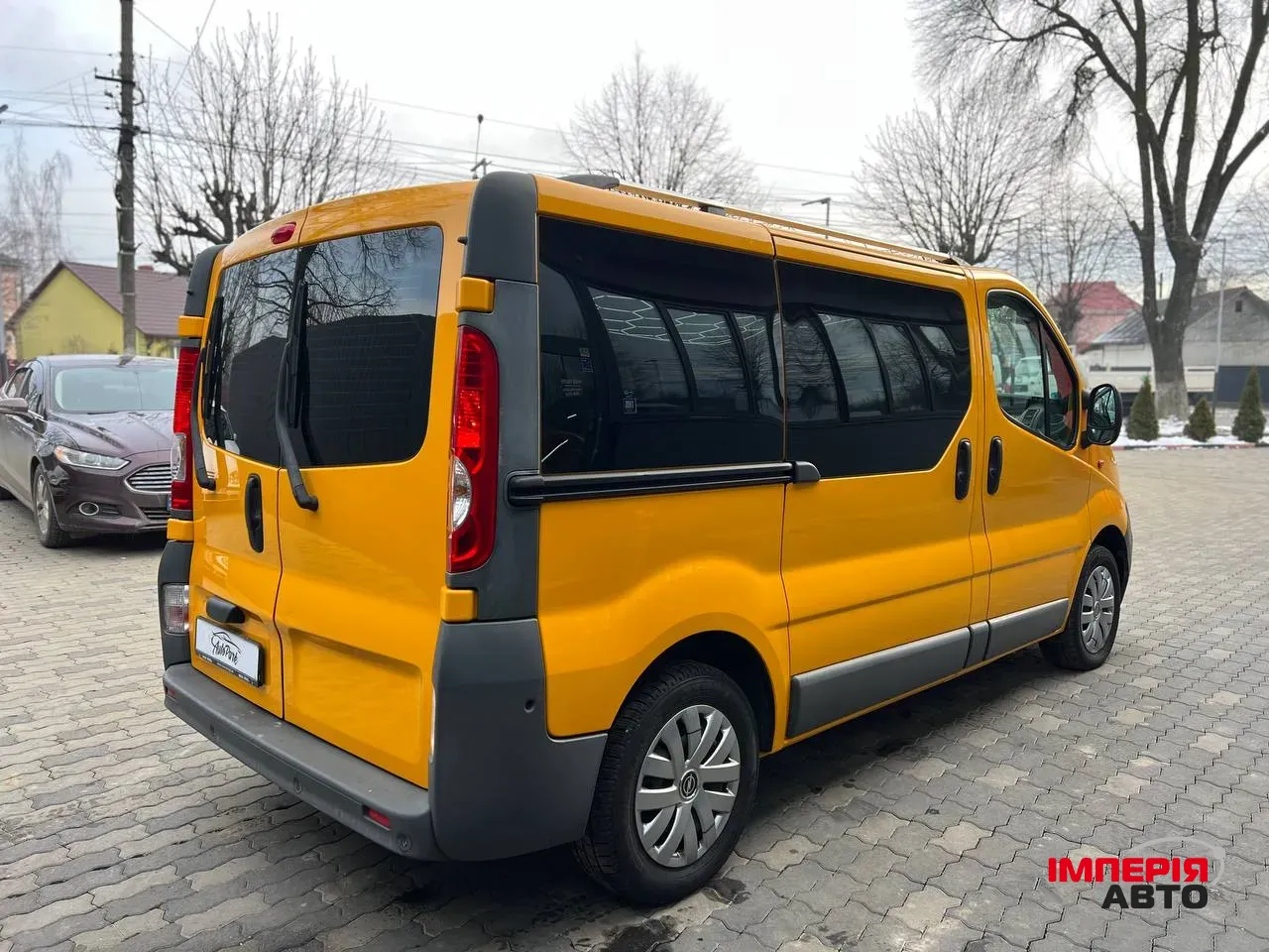 Opel Vivaro - фото 4