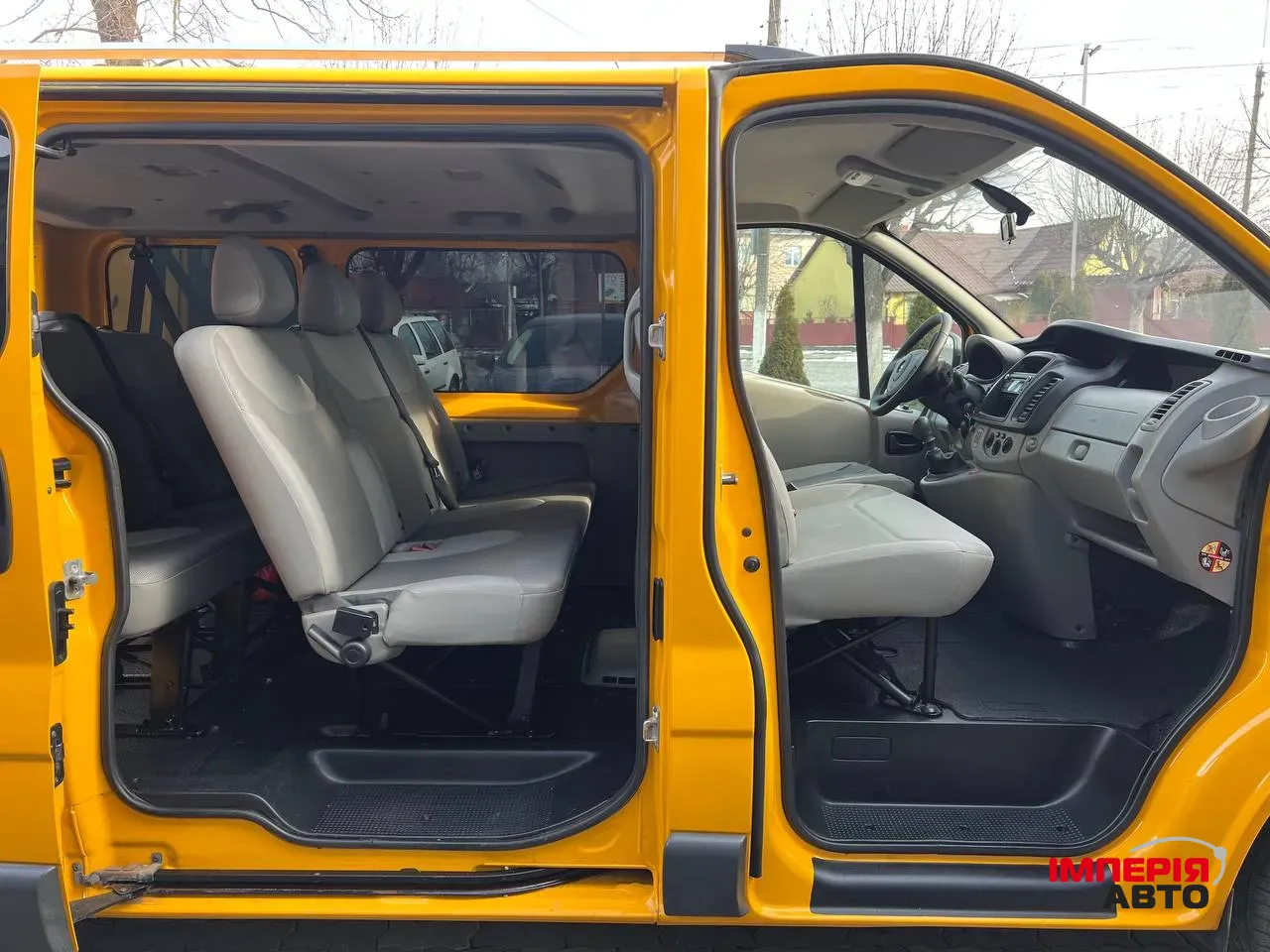 Opel Vivaro - фото 10