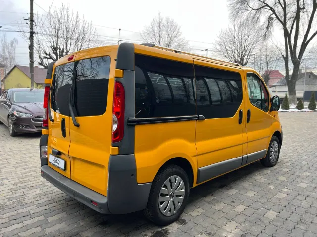 Opel Vivaro - фото 4