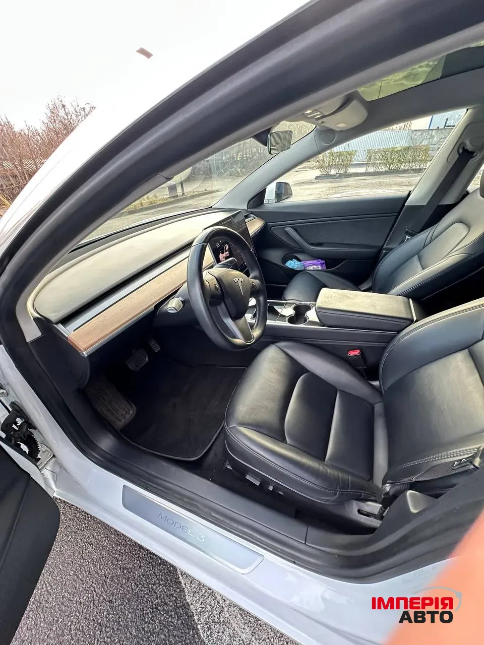 Tesla Model 3 - фото 9