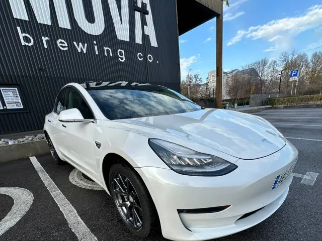 Tesla Model 3 - фото 5