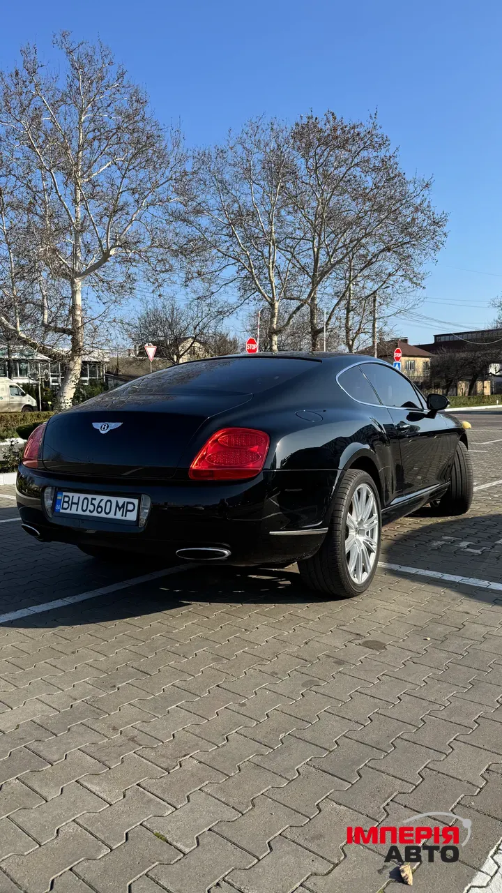 Bentley Continental GT - фото 8