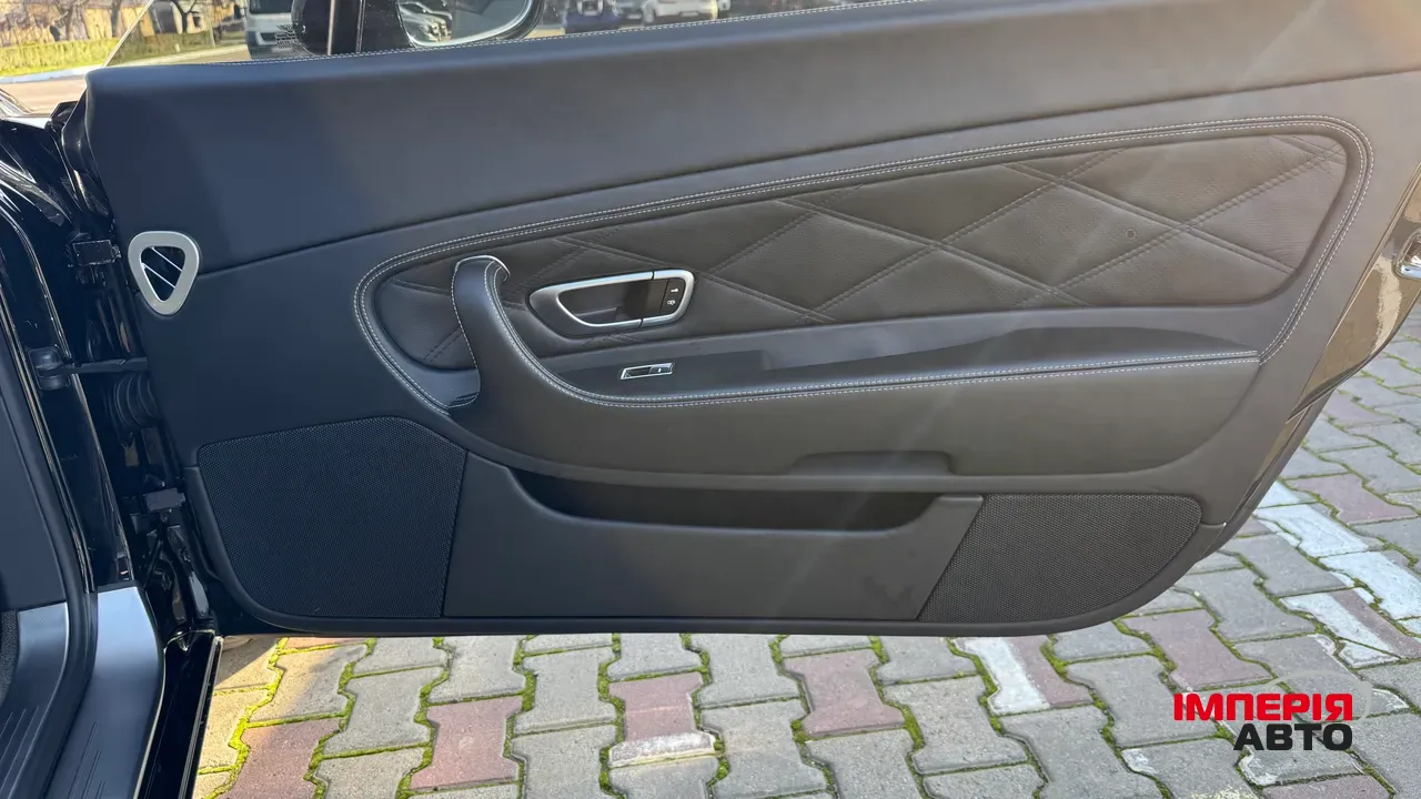 Bentley Continental GT - фото 17