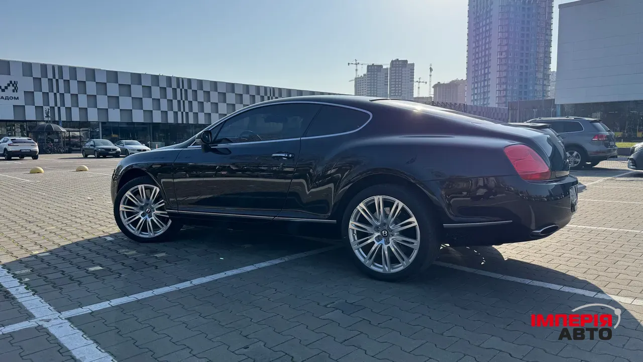 Bentley Continental GT - фото 6