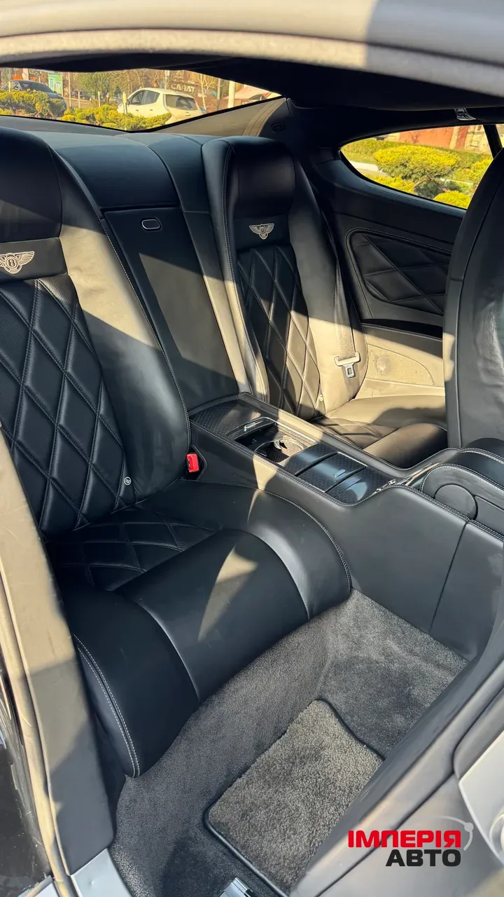 Bentley Continental GT - фото 15