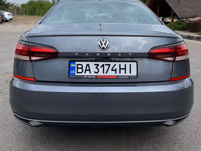 Volkswagen Passat (North America and China) 2020, Гайворон, $15 000 - зображення 5