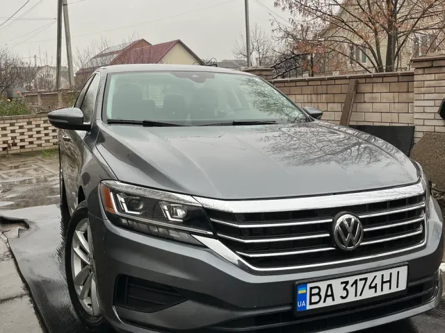 Volkswagen Passat (North America and China) - фото 1