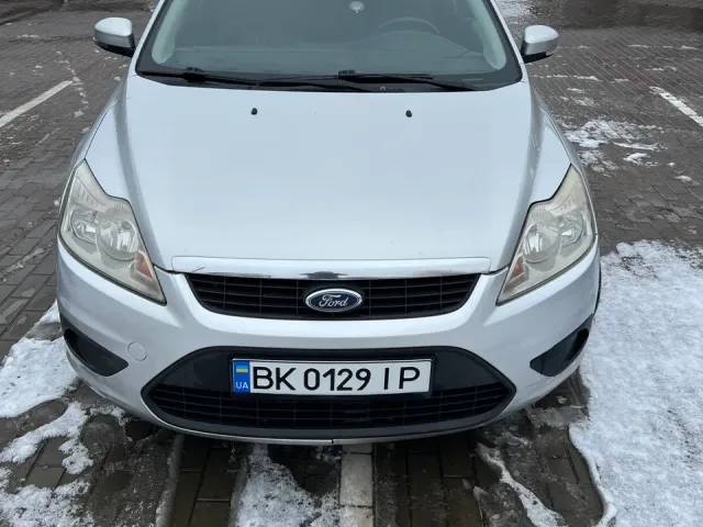 Ford Focus - фото 4