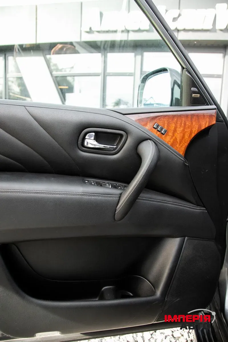 Infiniti QX80 - фото 20