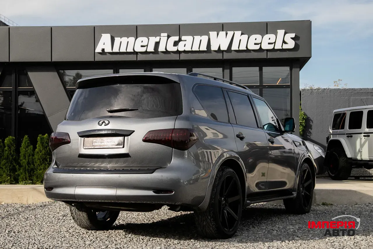 Infiniti QX80 - фото 6