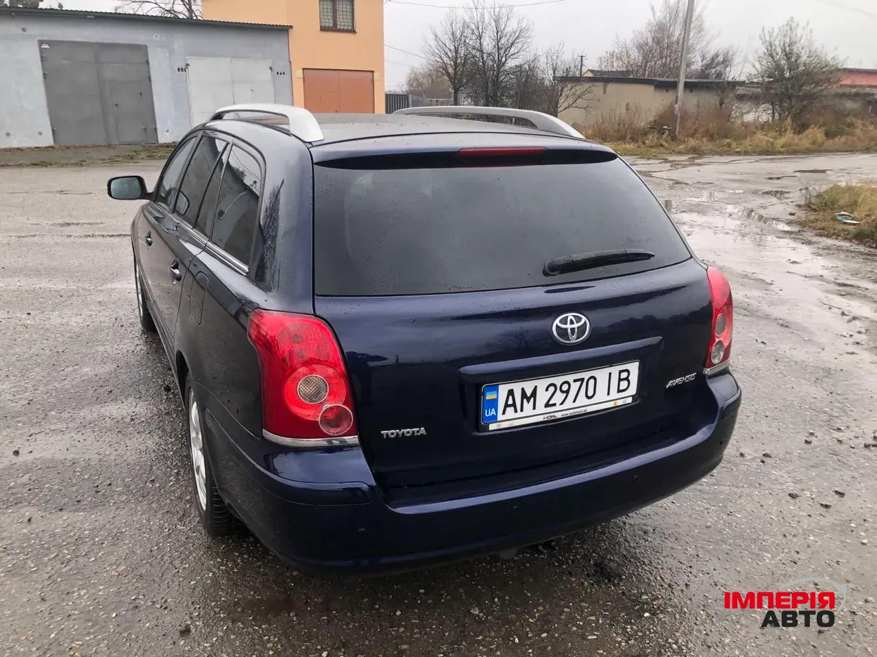 Toyota Avensis - фото 4
