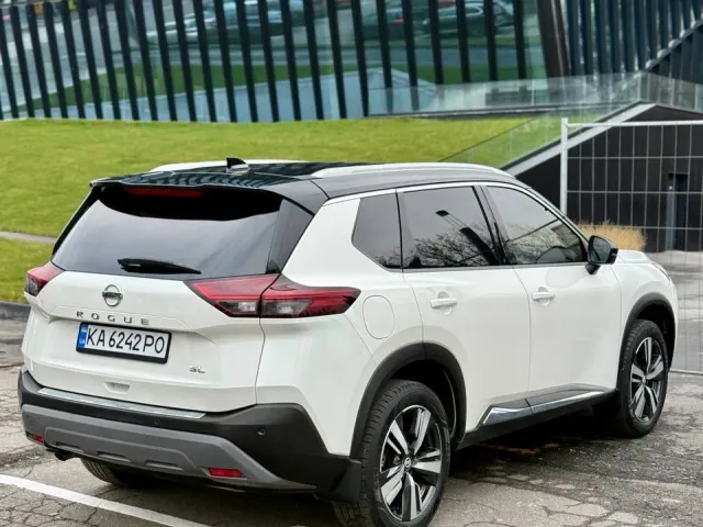 Nissan Rogue - фото 4