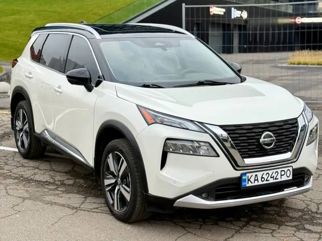 Nissan Rogue - фото 1