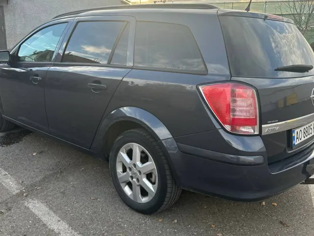 Opel Astra - фото 3