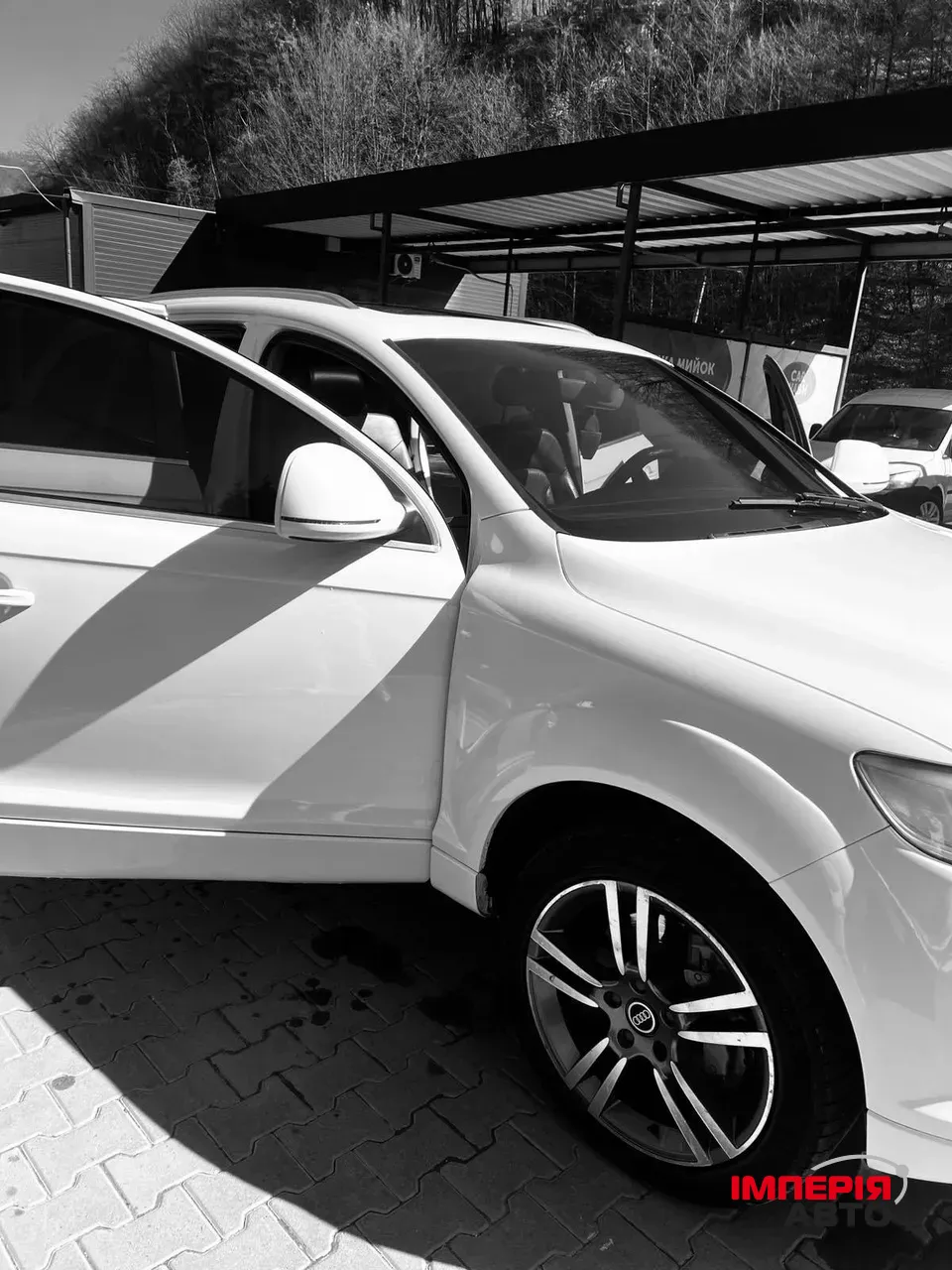 Audi Q7 - фото 2