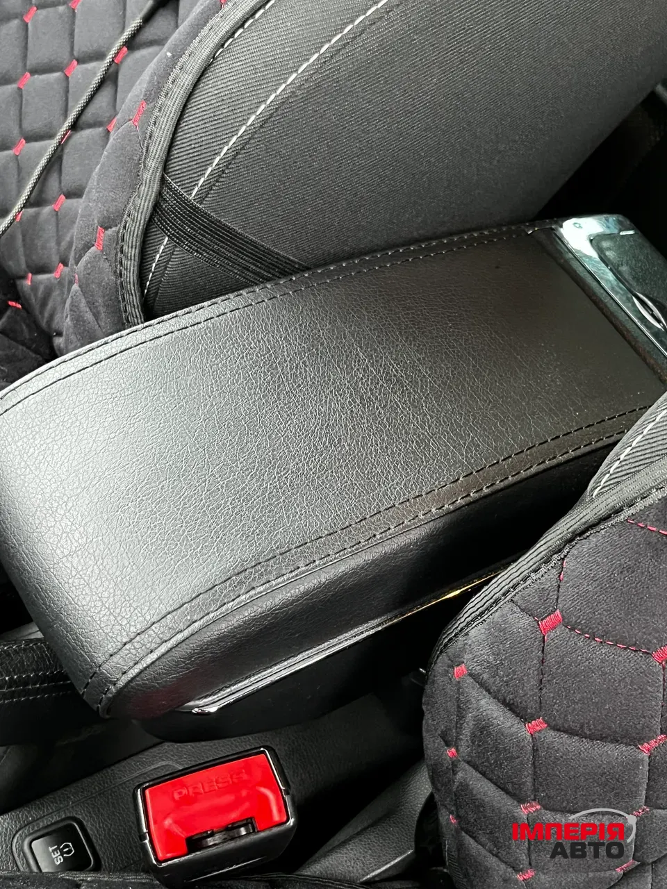 Skoda Fabia - фото 12