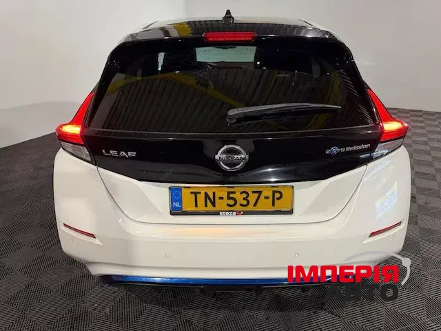 Nissan Leaf - фото 5
