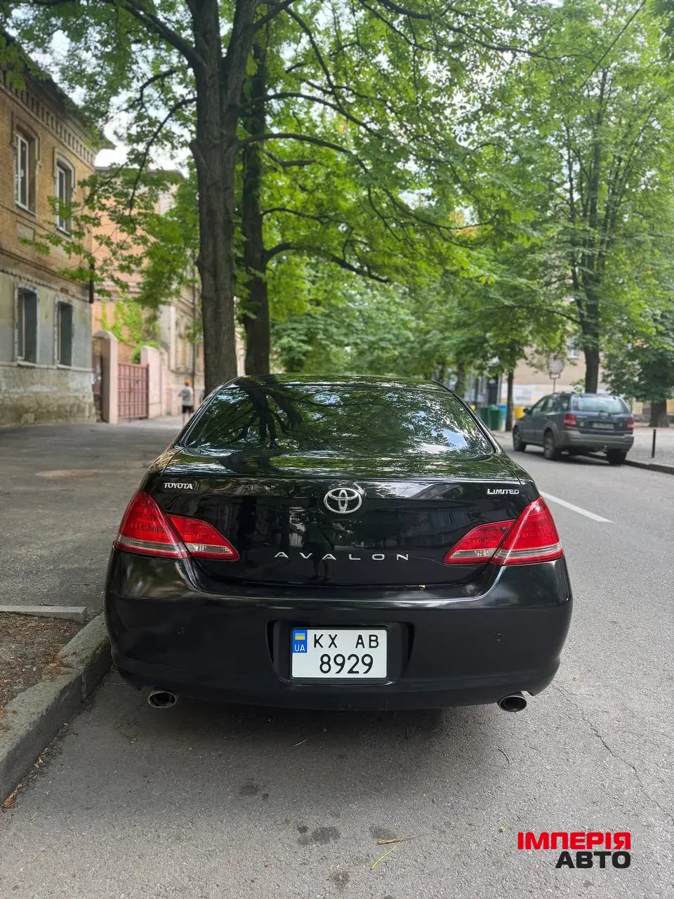 Toyota Avalon - фото 2