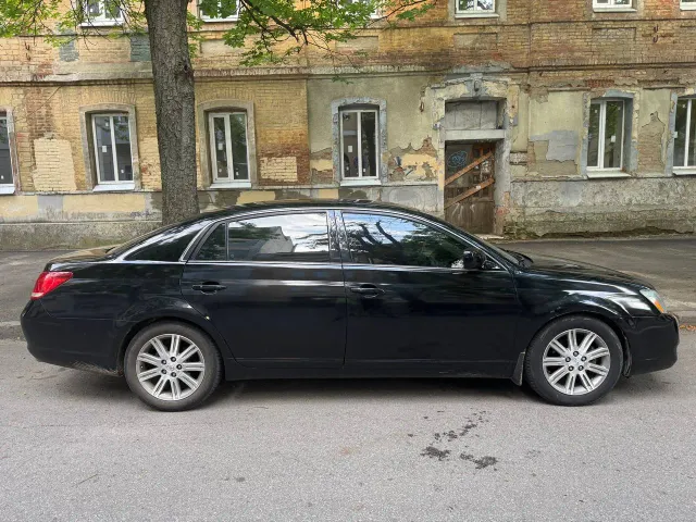 Toyota Avalon - фото 4