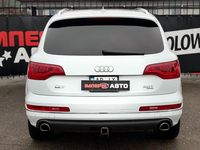 Audi Q7 - фото 4