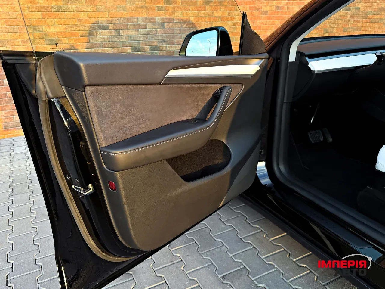 Tesla Model Y - фото 15