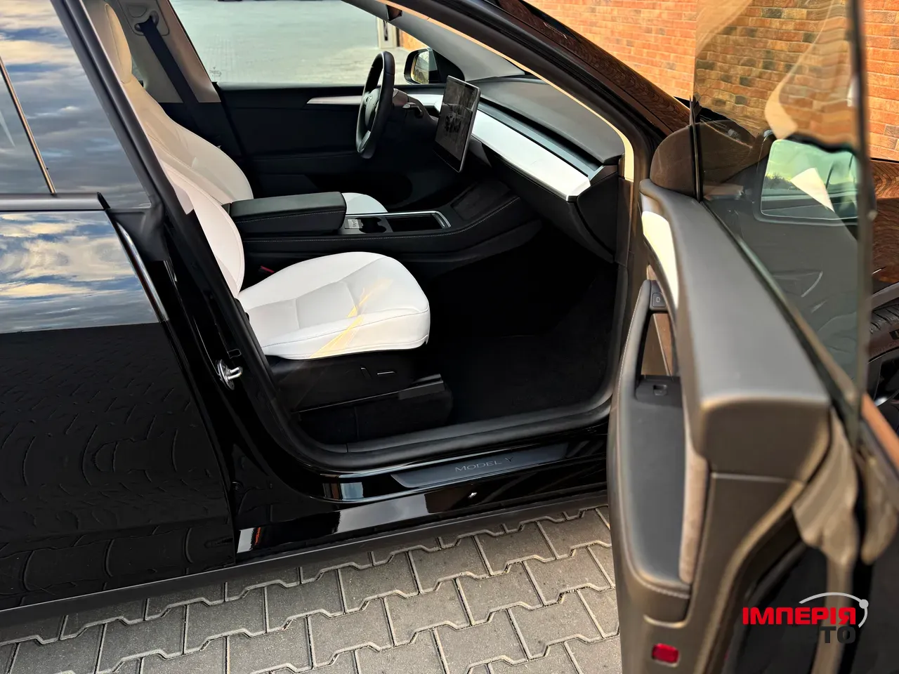 Tesla Model Y - фото 17