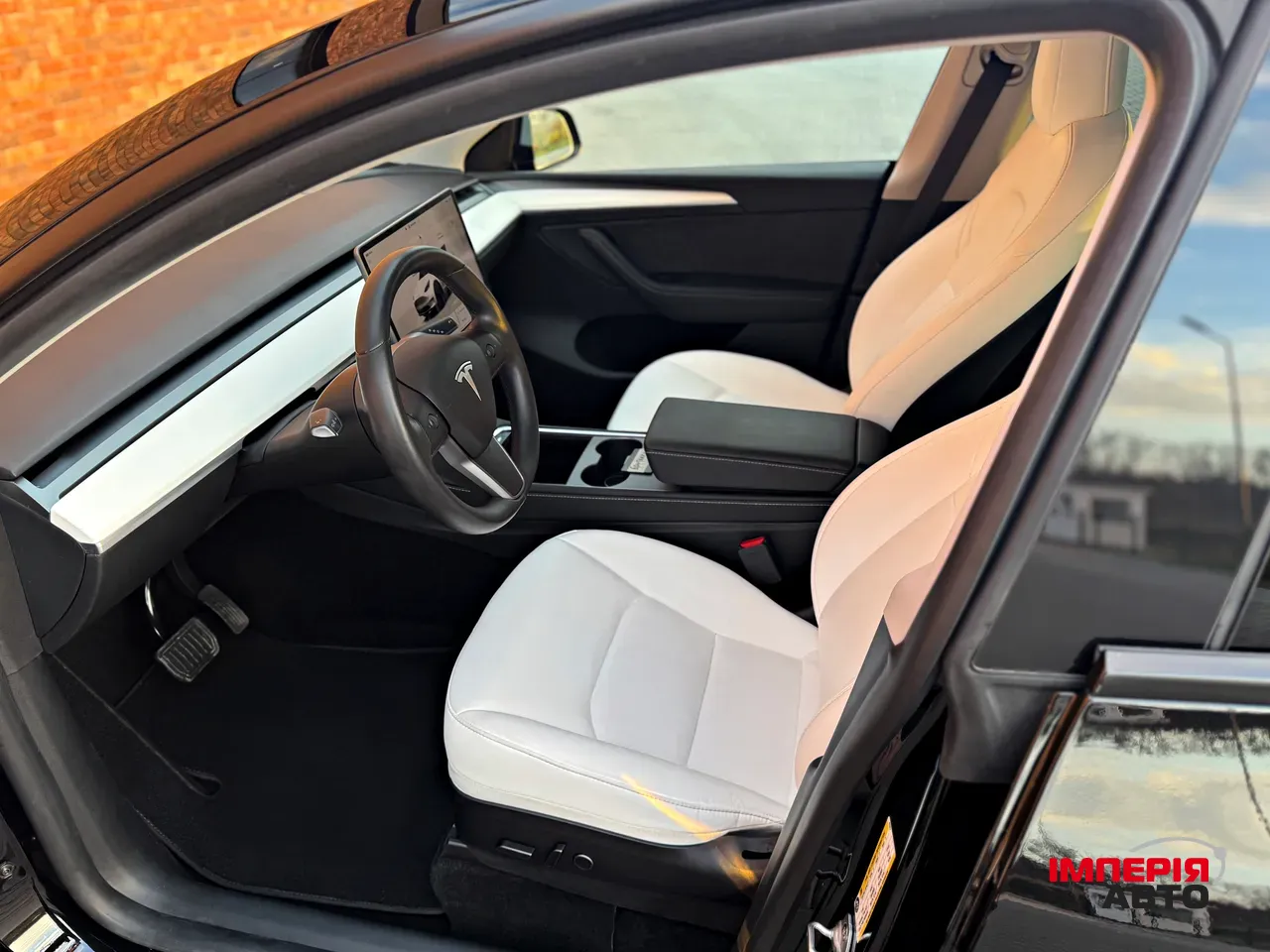 Tesla Model Y - фото 14