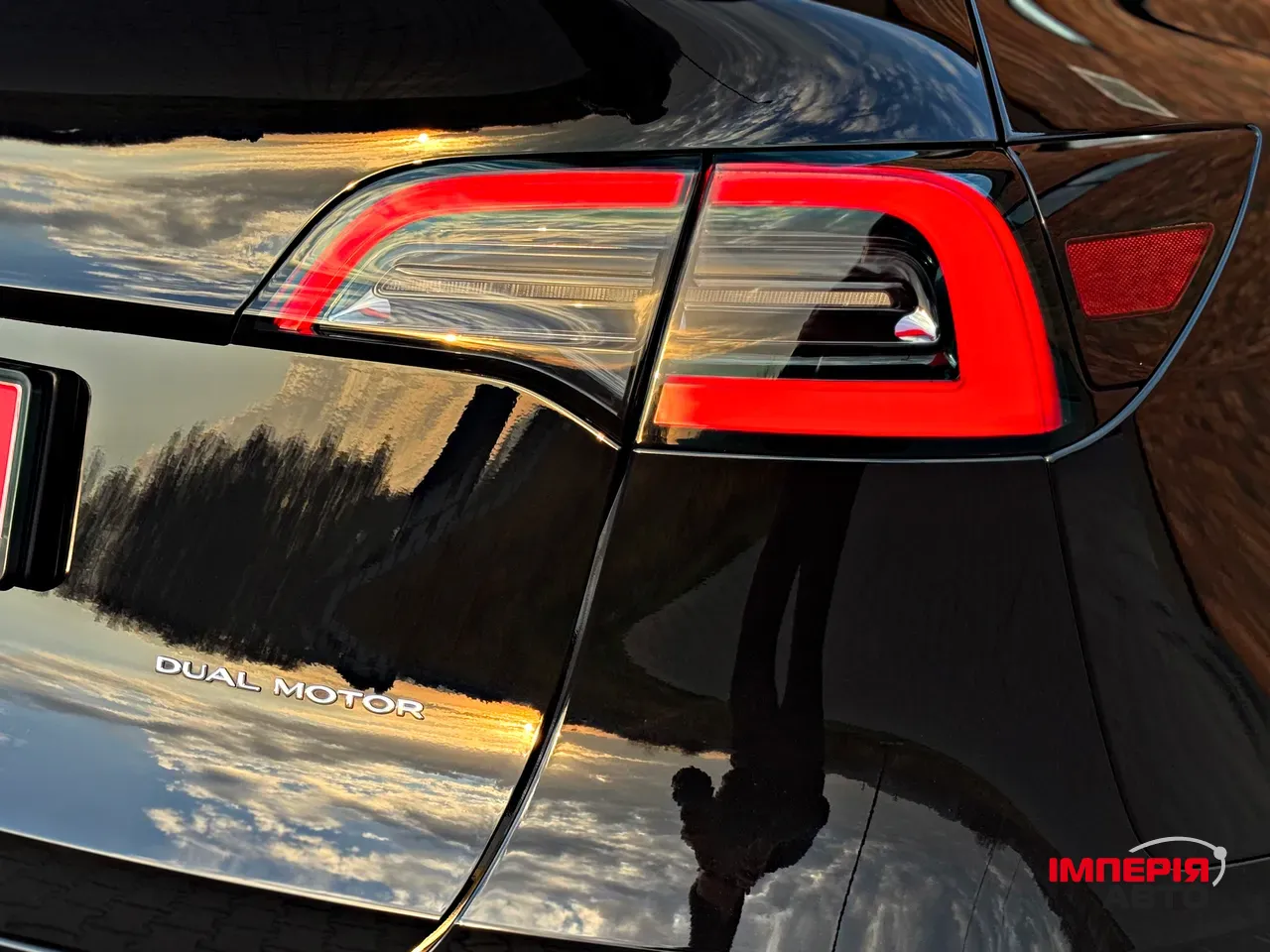 Tesla Model Y - фото 6