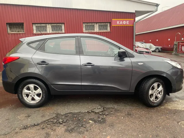 Hyundai ix35 - фото 3