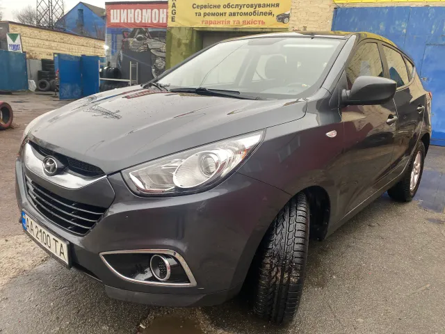 Hyundai ix35 - фото 1