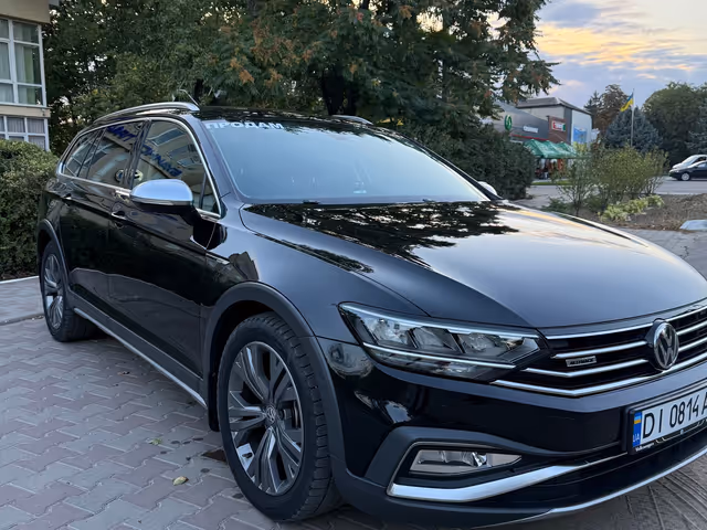 Volkswagen Passat - фото 1