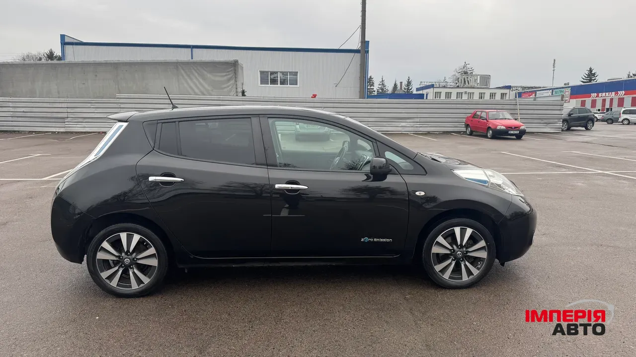 Nissan Leaf - фото 39