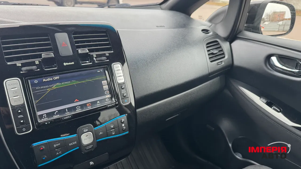 Nissan Leaf - фото 4