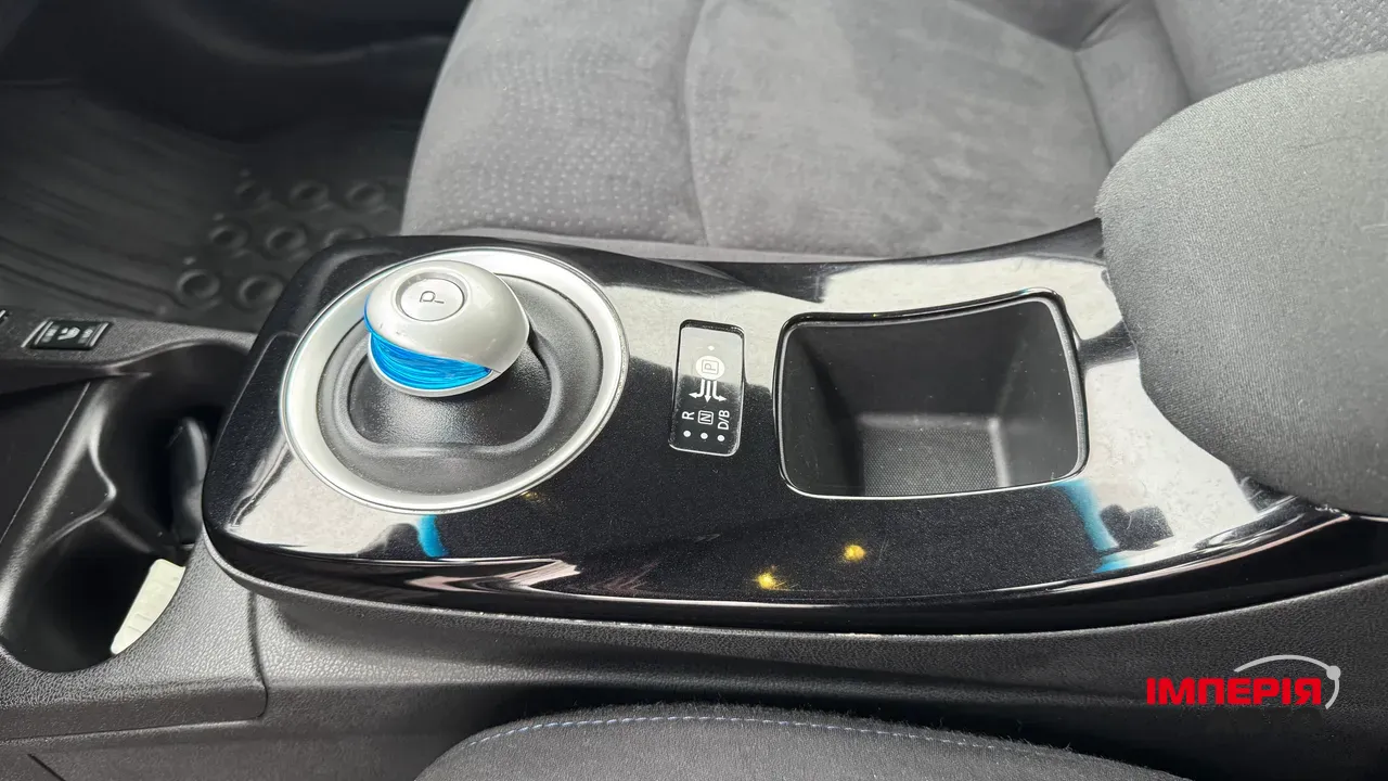Nissan Leaf - фото 18