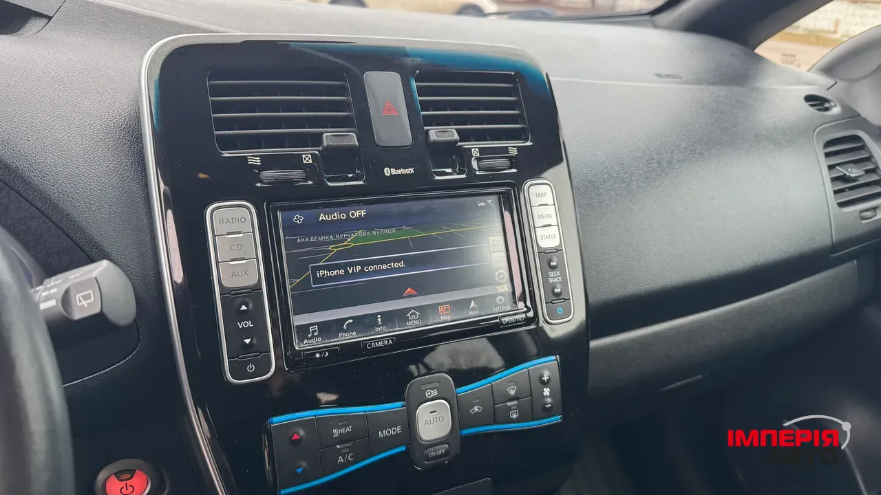 Nissan Leaf - фото 11