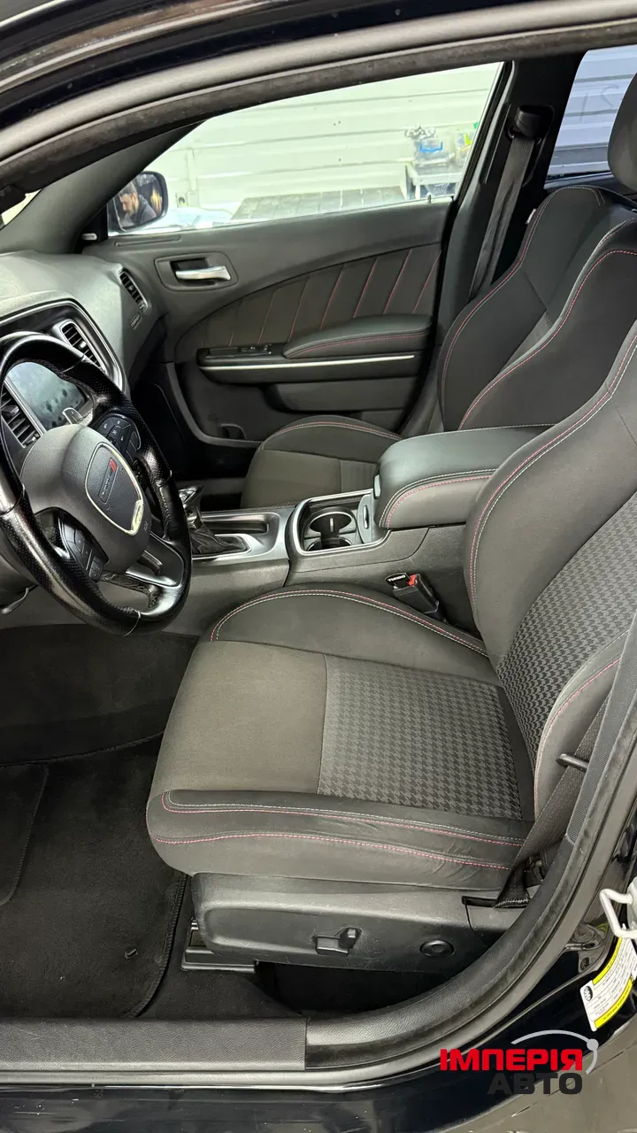 Dodge Charger - фото 2