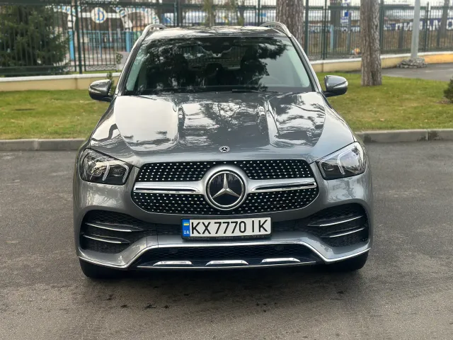 Mercedes-Benz GLE - фото 1
