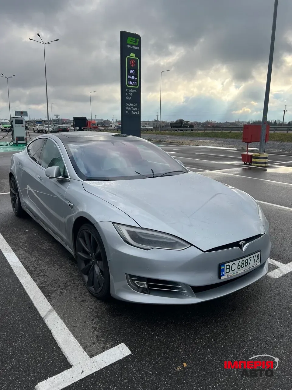 Tesla Model S - фото 2