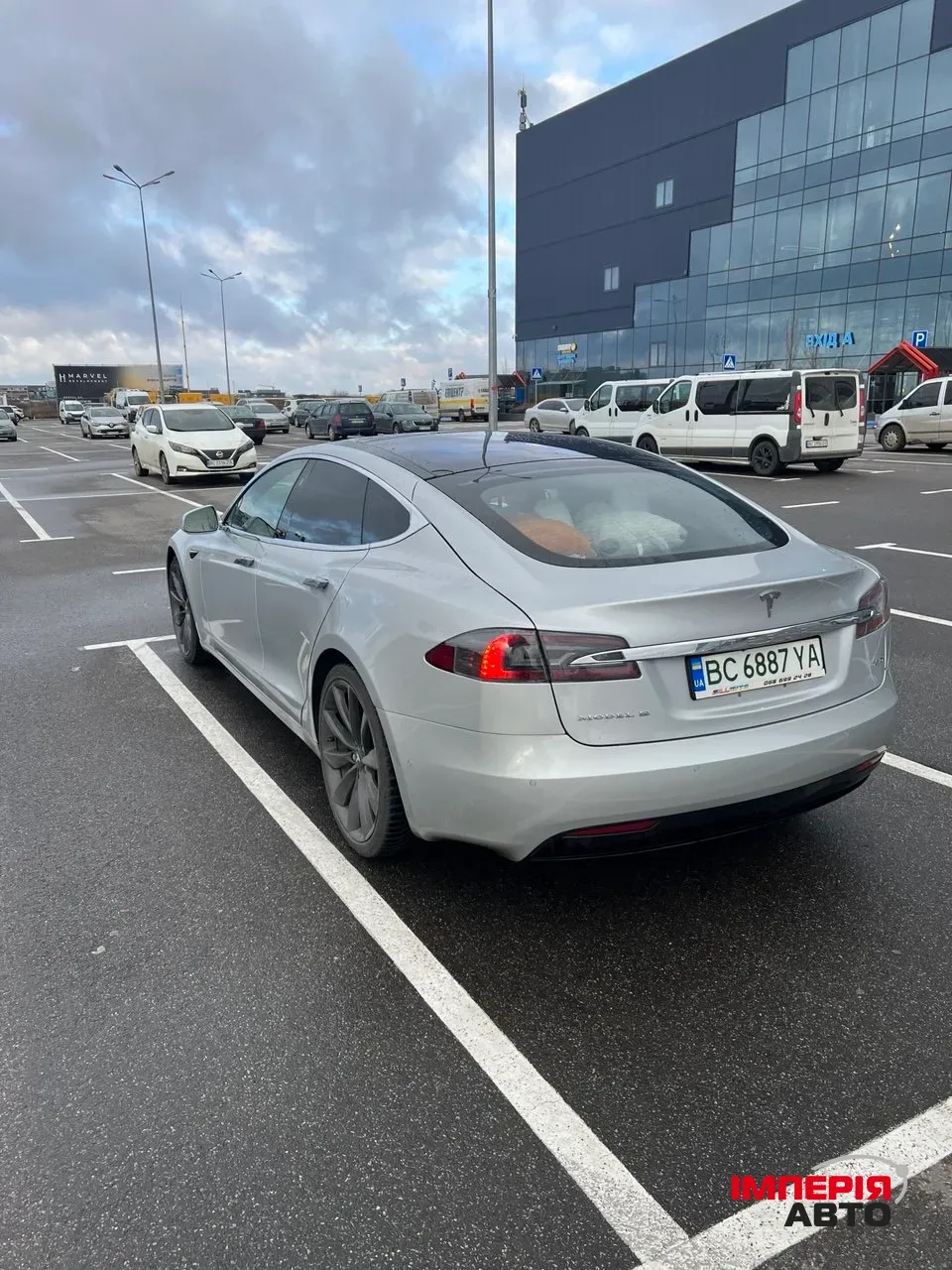 Tesla Model S - фото 3